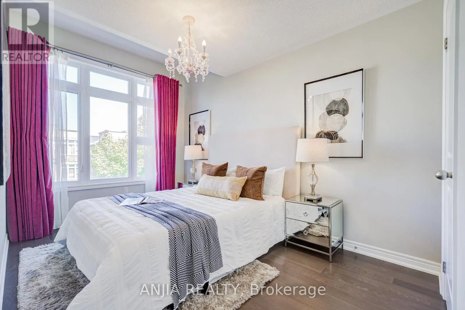 229 SOUTH UNIONVILLE AVENUE