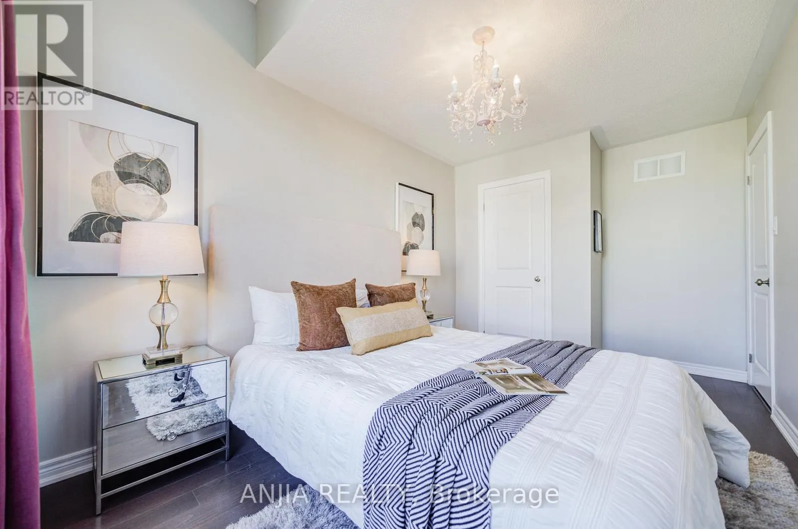 229 SOUTH UNIONVILLE AVENUE