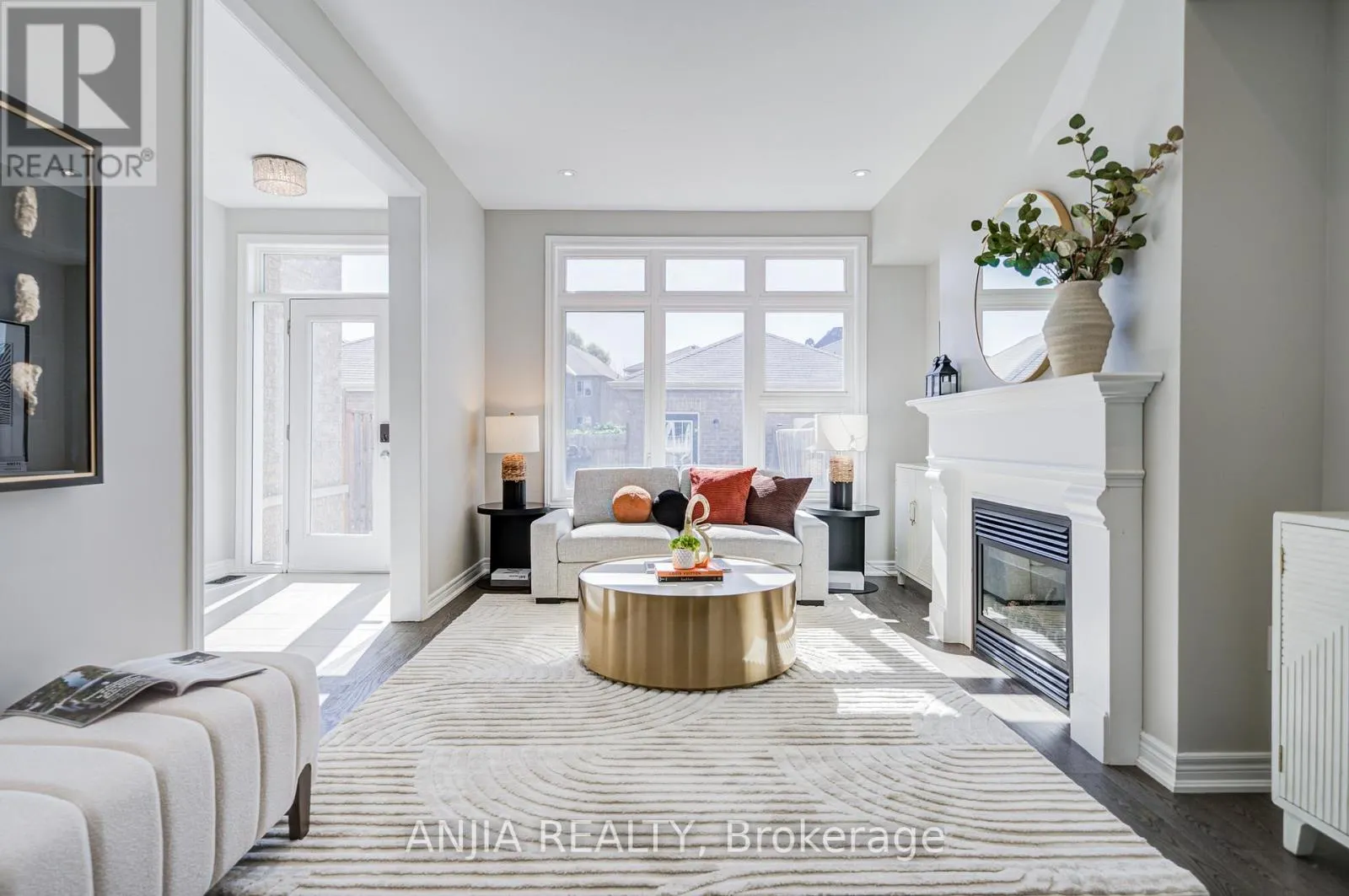 229 SOUTH UNIONVILLE AVENUE