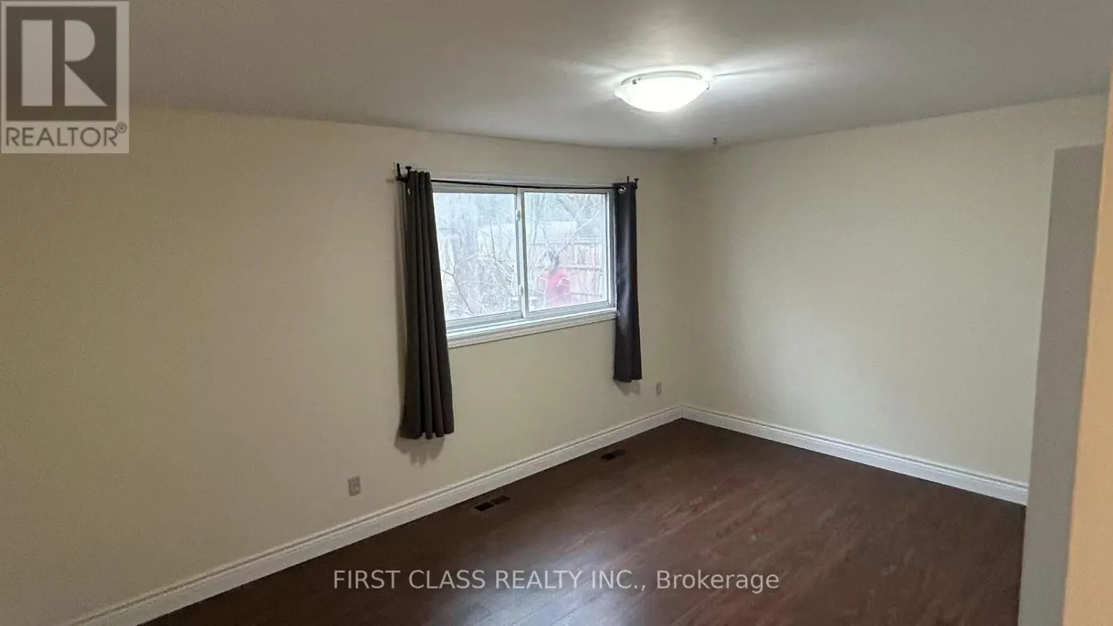 MAIN& BASEMENT - 65 DRAKEFIELD ROAD