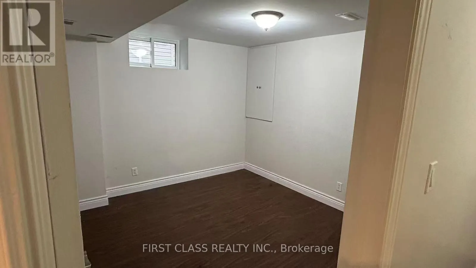 MAIN& BASEMENT - 65 DRAKEFIELD ROAD