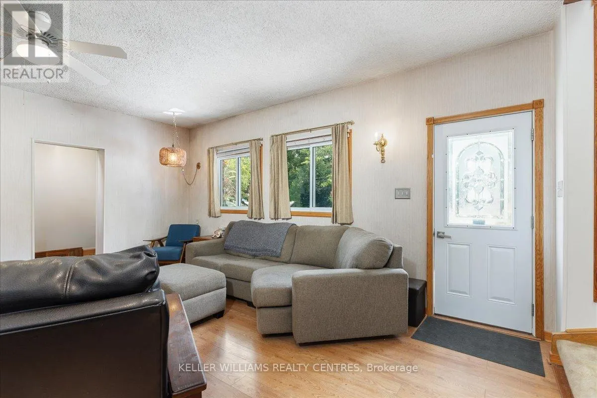 146 QUEENSVILLE SIDE ROAD