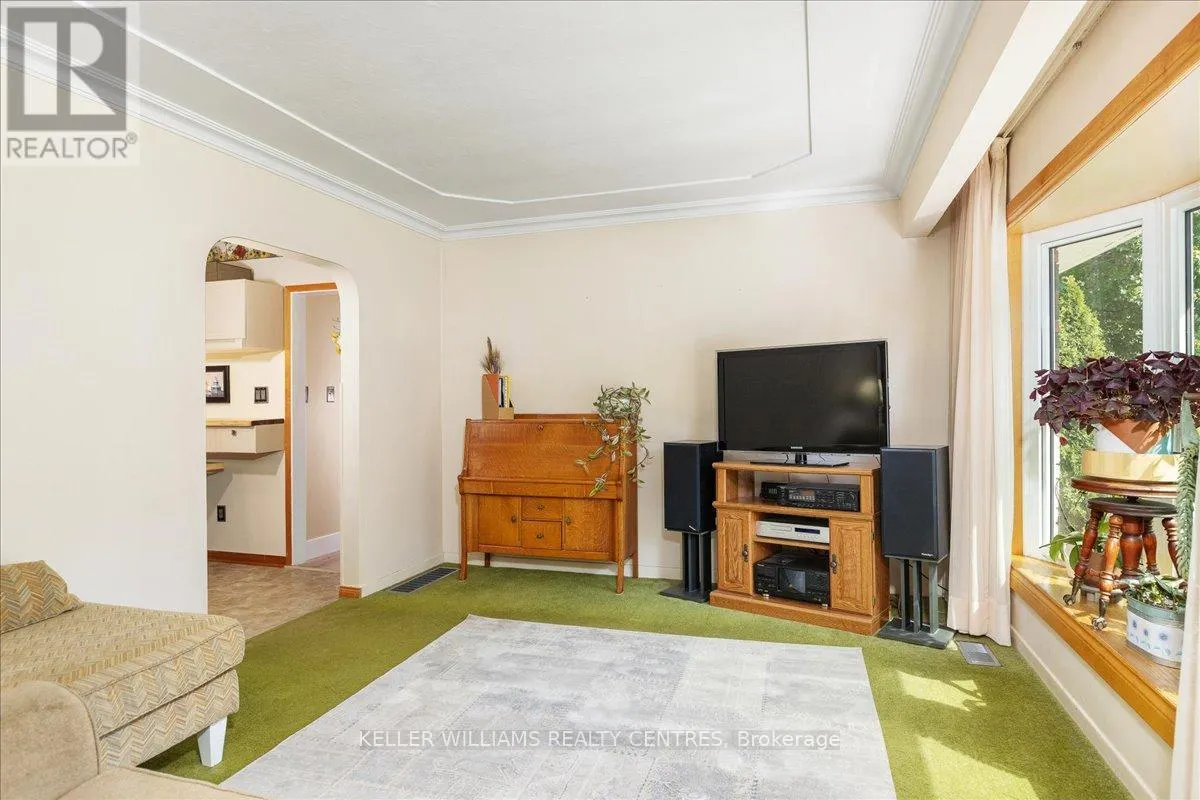 146 QUEENSVILLE SIDE ROAD