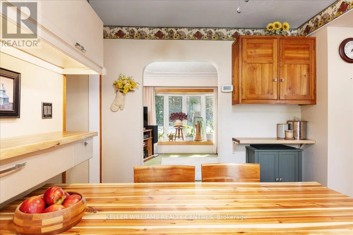 146 QUEENSVILLE SIDE ROAD