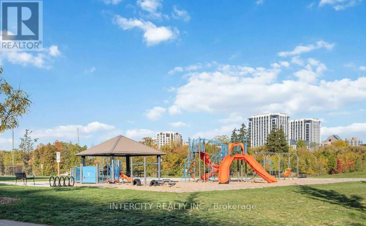 813A - 10 ROUGE VALLEY DRIVE