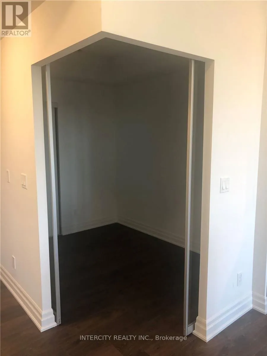 813A - 10 ROUGE VALLEY DRIVE