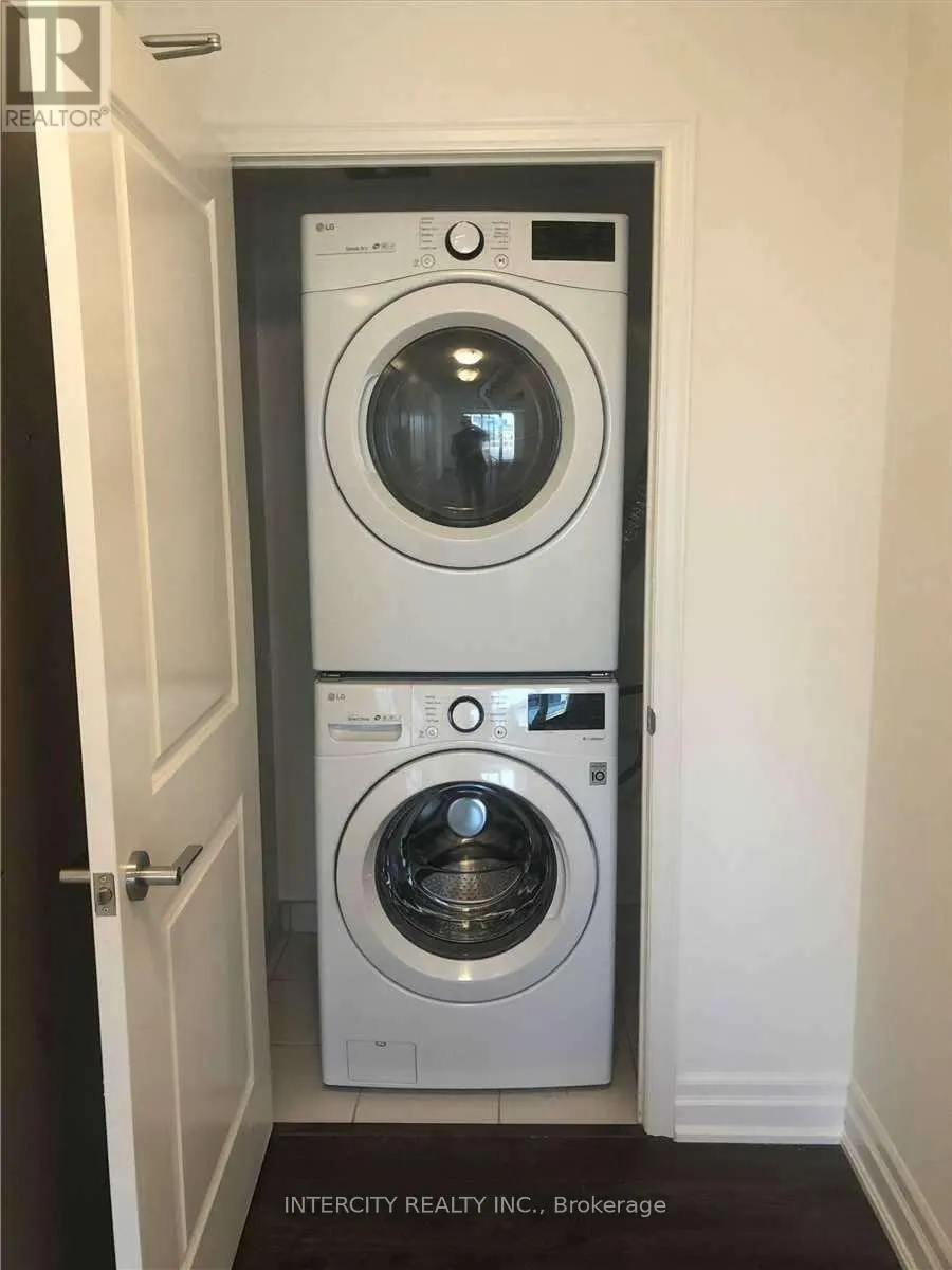 813A - 10 ROUGE VALLEY DRIVE