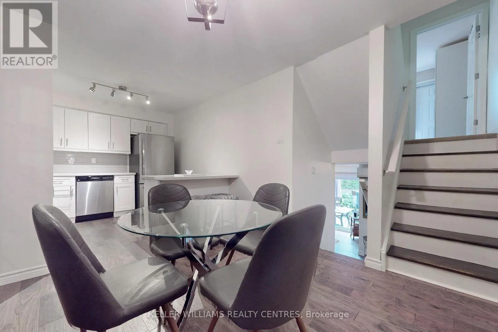 85 - 237 MILESTONE CRESCENT