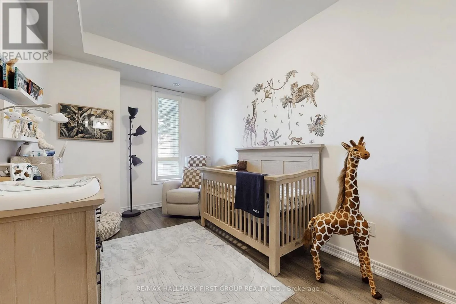 7 - 125 KAYLA CRESCENT