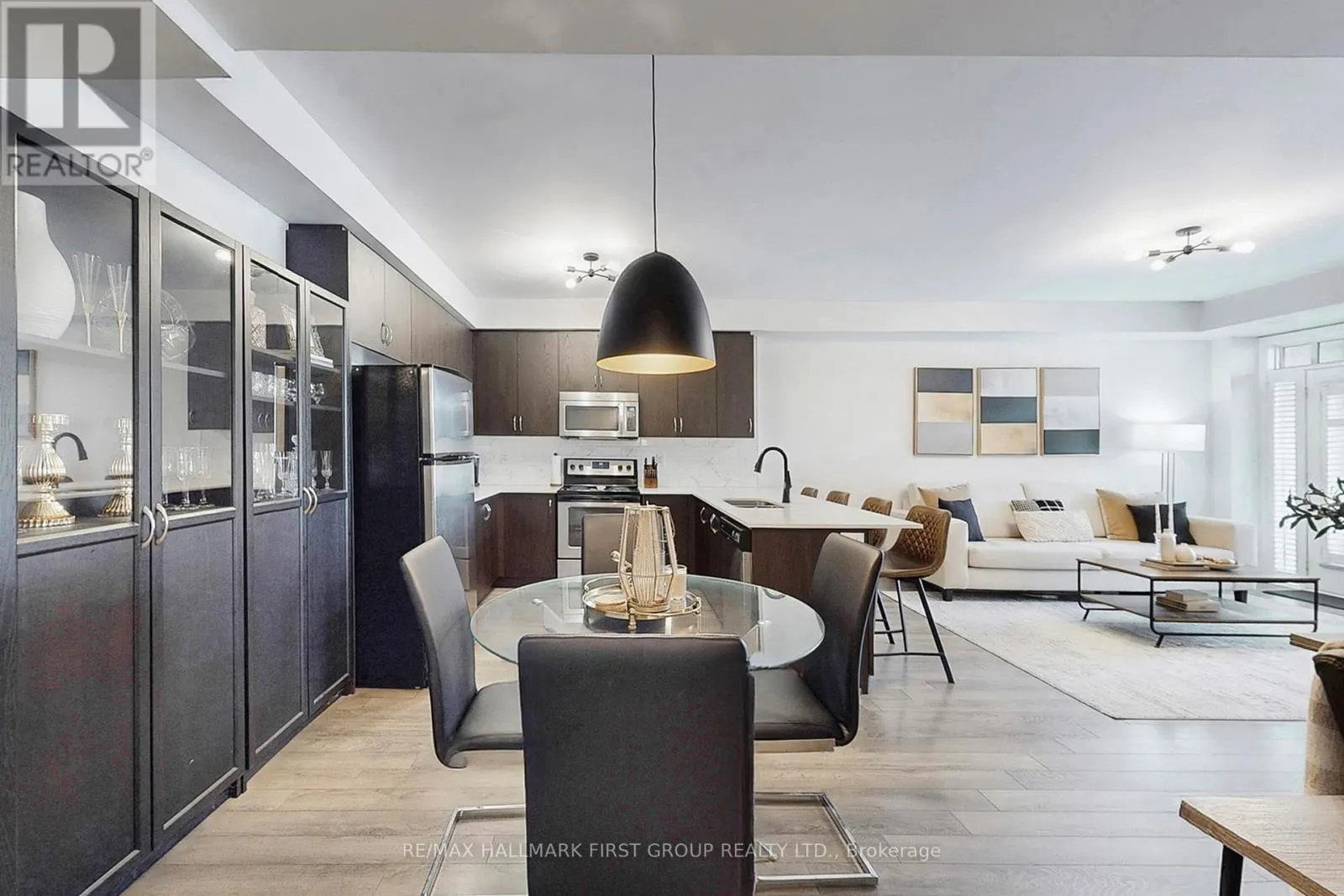 7 - 125 KAYLA CRESCENT