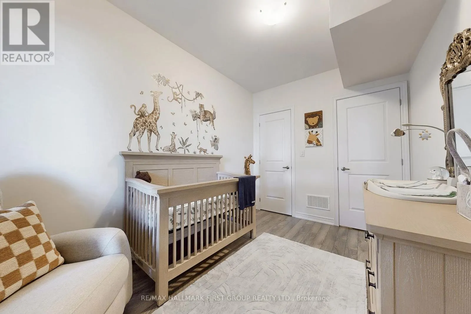 7 - 125 KAYLA CRESCENT