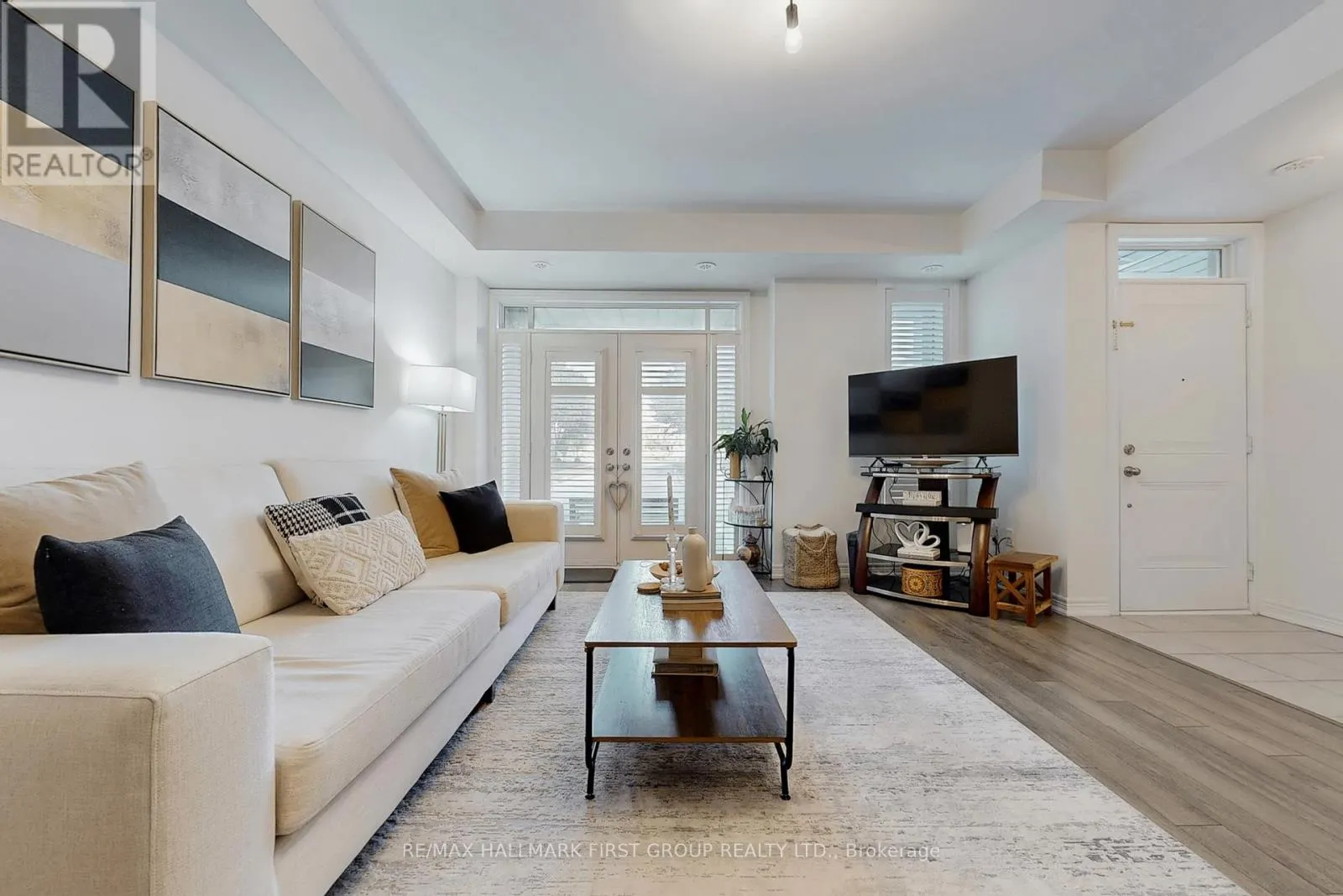 7 - 125 KAYLA CRESCENT