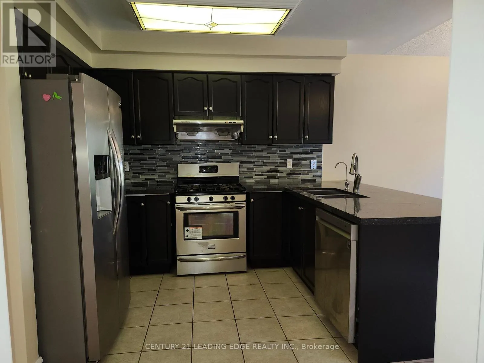 MAIN - 140 ROXBURY STREET