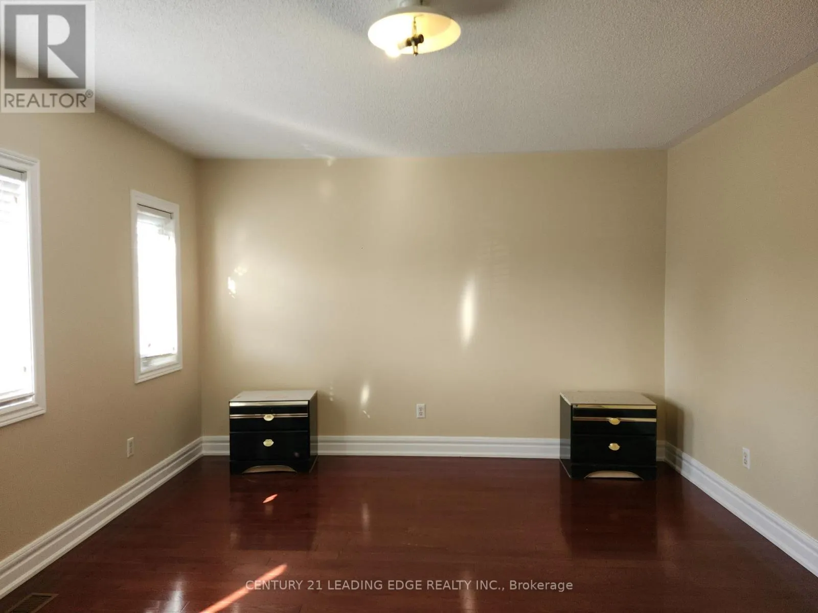 MAIN - 140 ROXBURY STREET