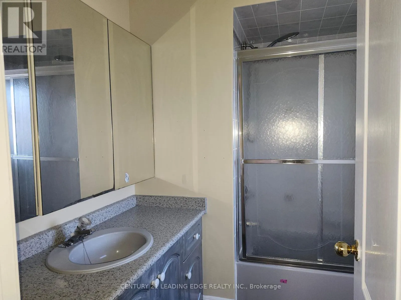 MAIN - 140 ROXBURY STREET