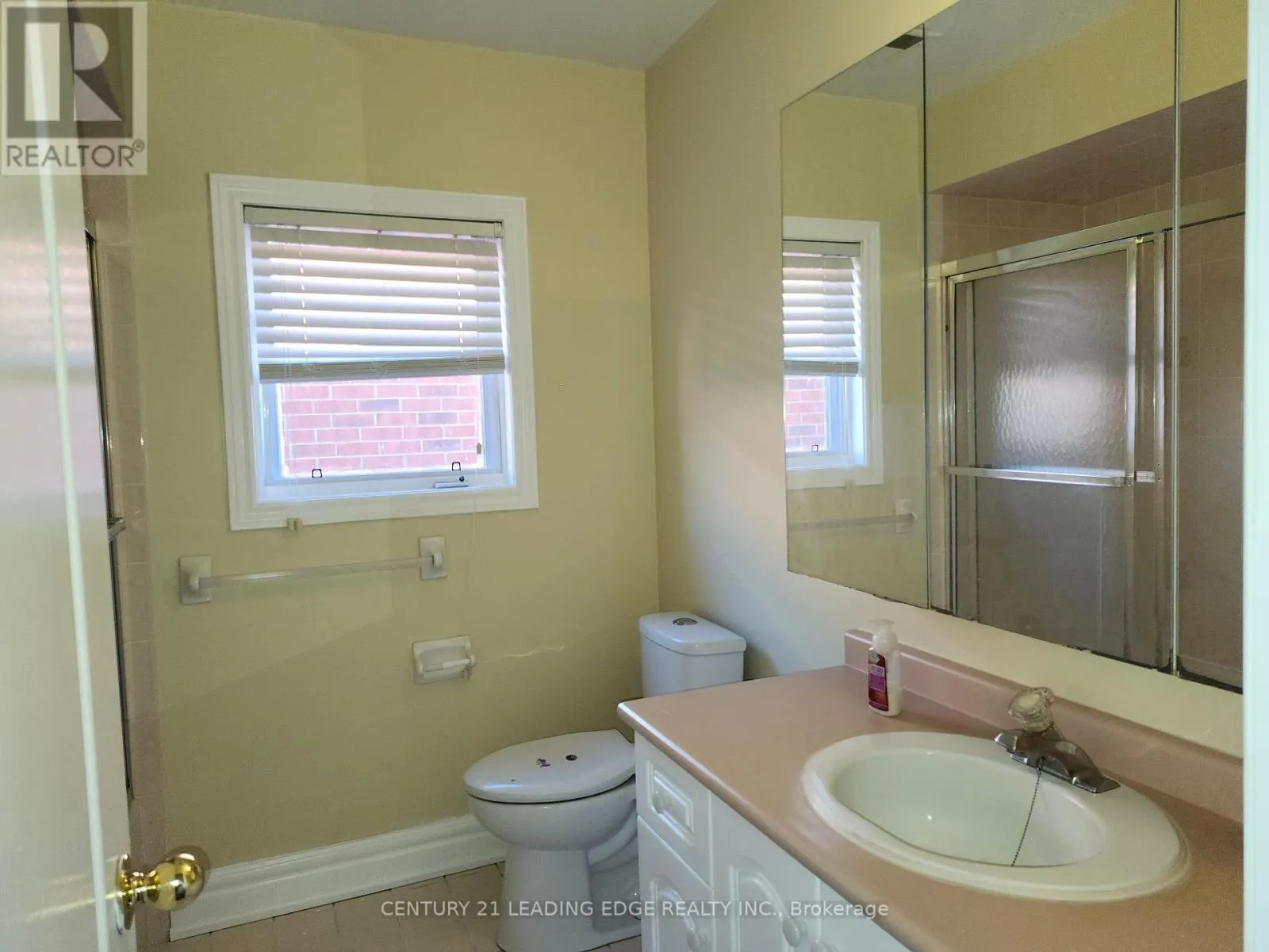 MAIN - 140 ROXBURY STREET