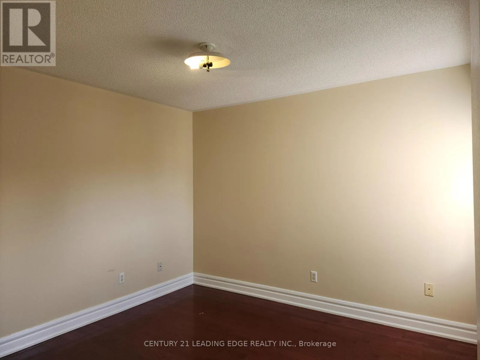 MAIN - 140 ROXBURY STREET