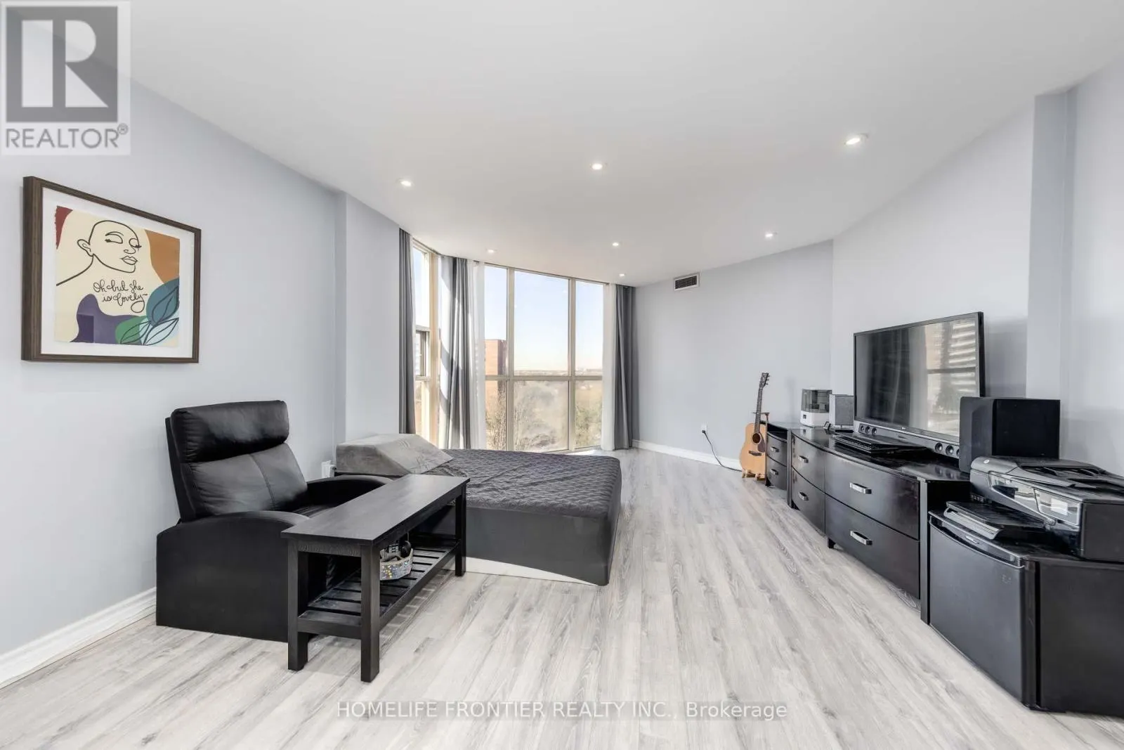 704 - 20 BAIF BOULEVARD