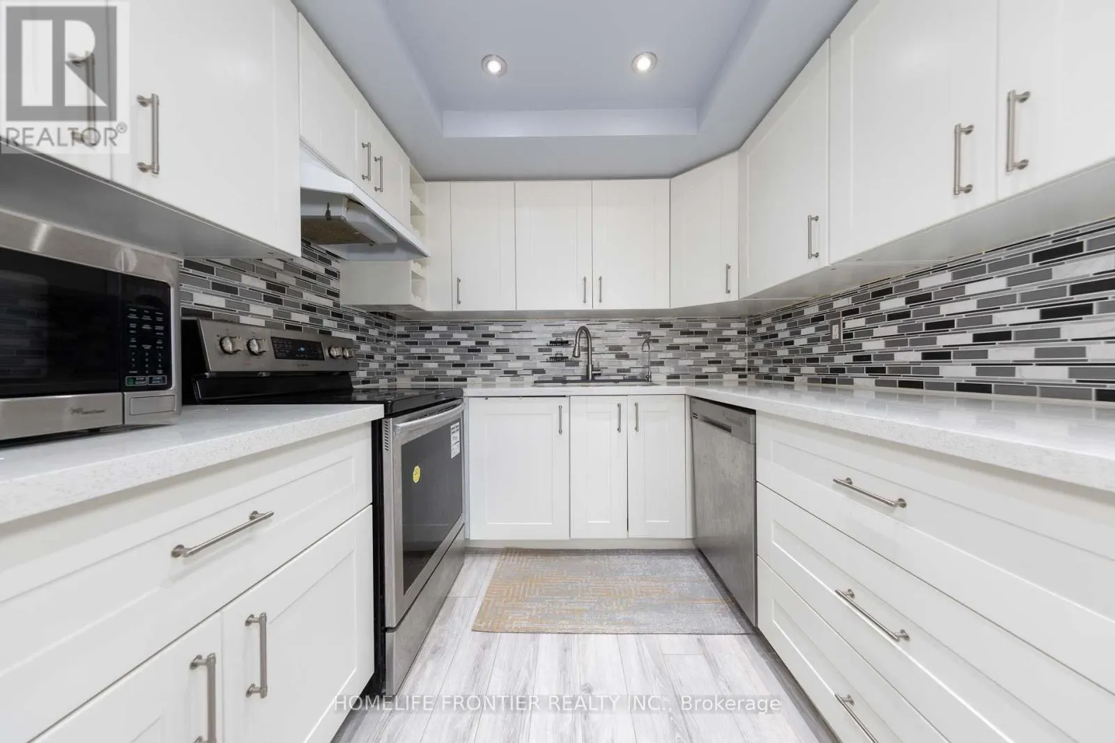 704 - 20 BAIF BOULEVARD