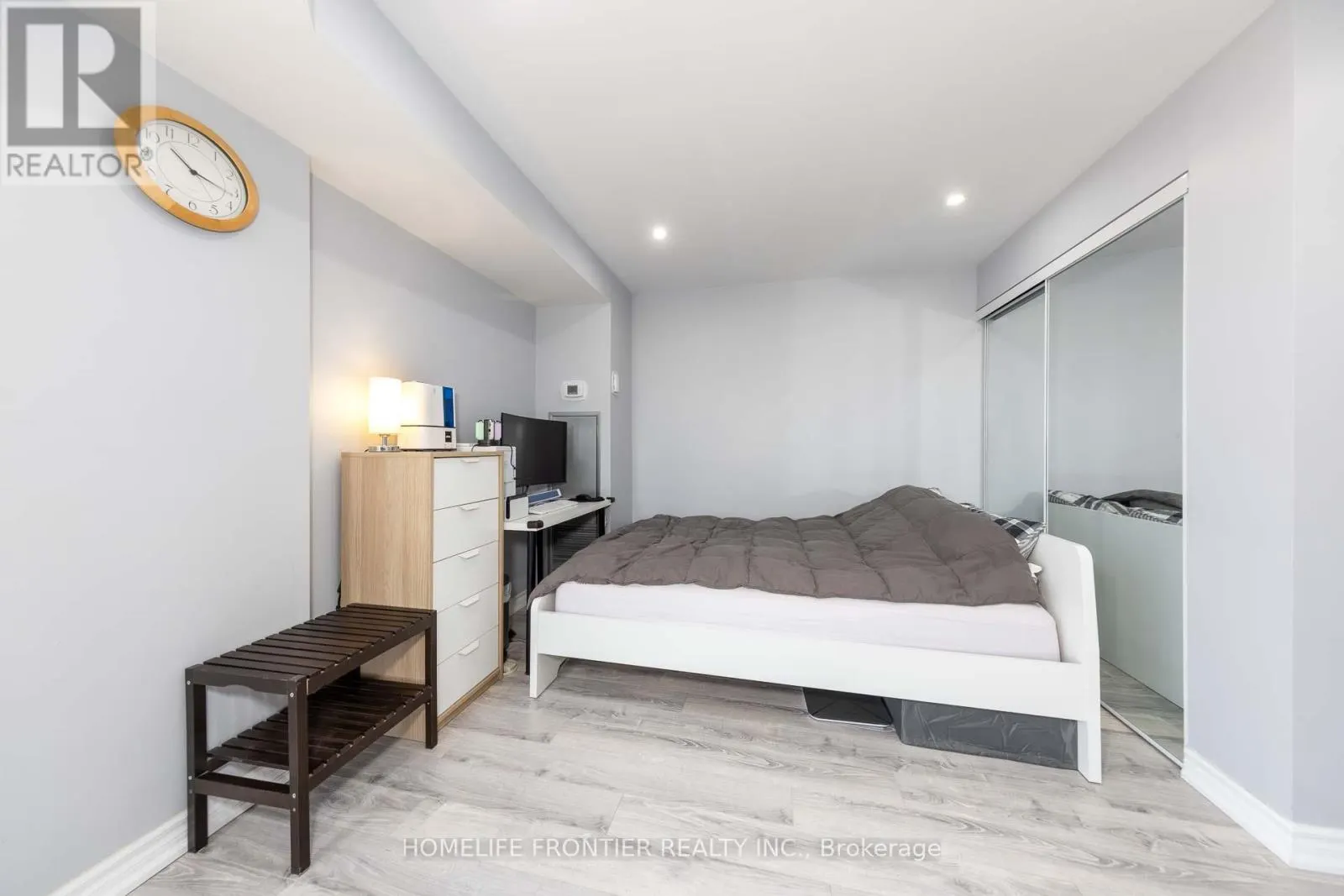 704 - 20 BAIF BOULEVARD