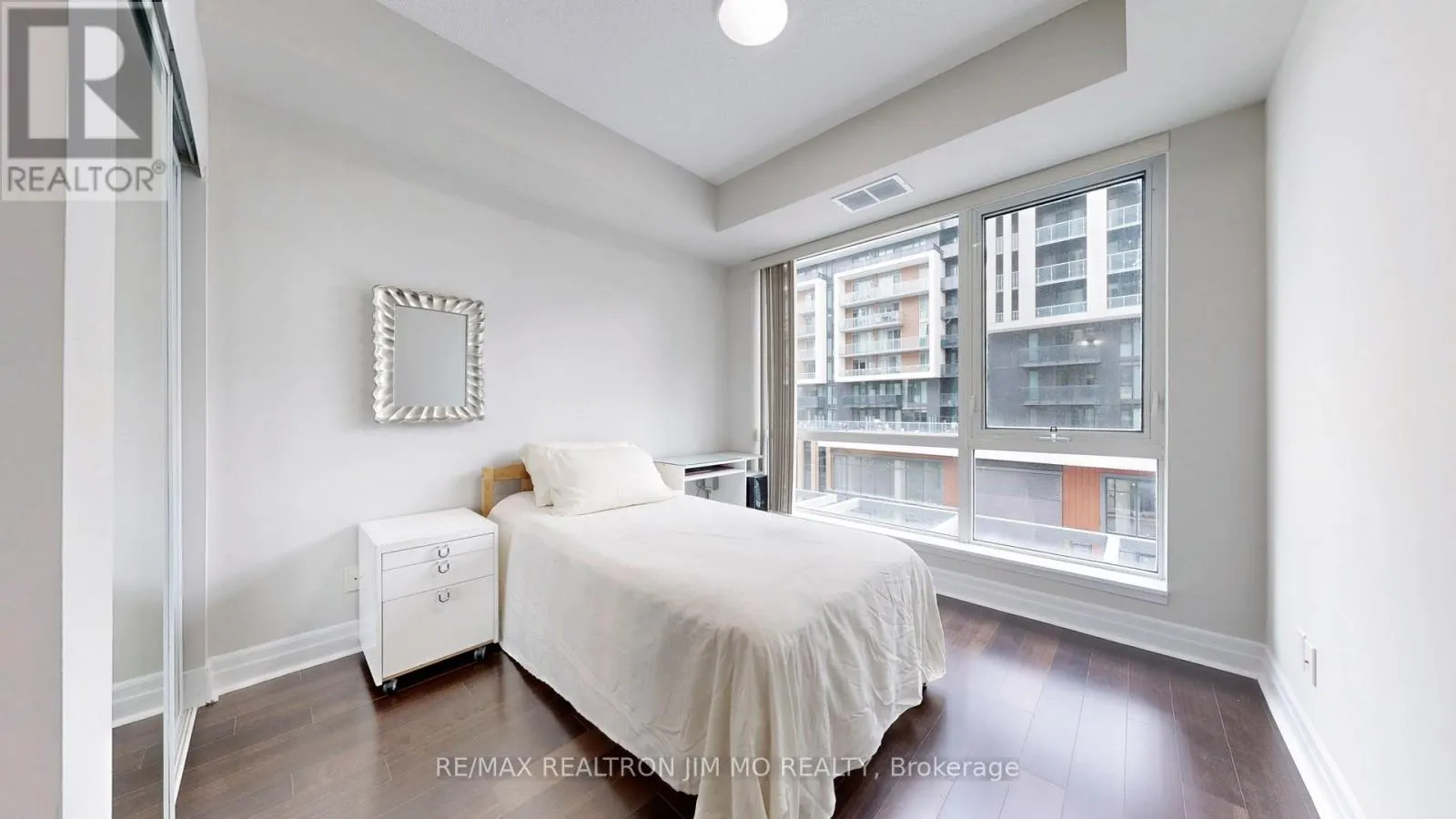 416 - 8110 BIRCHMOUNT ROAD