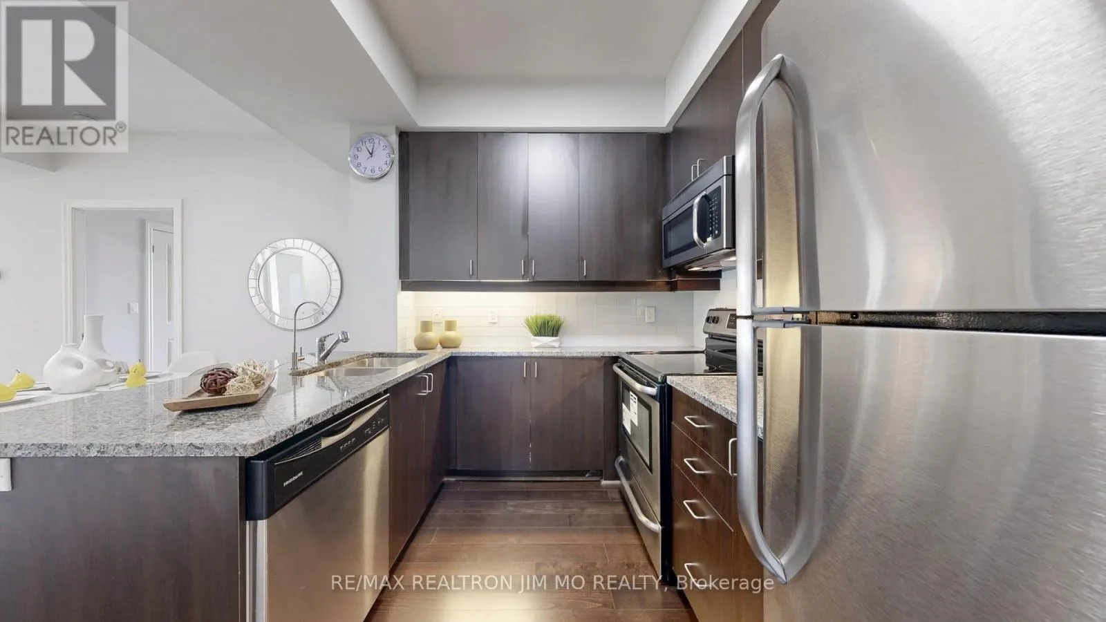 416 - 8110 BIRCHMOUNT ROAD