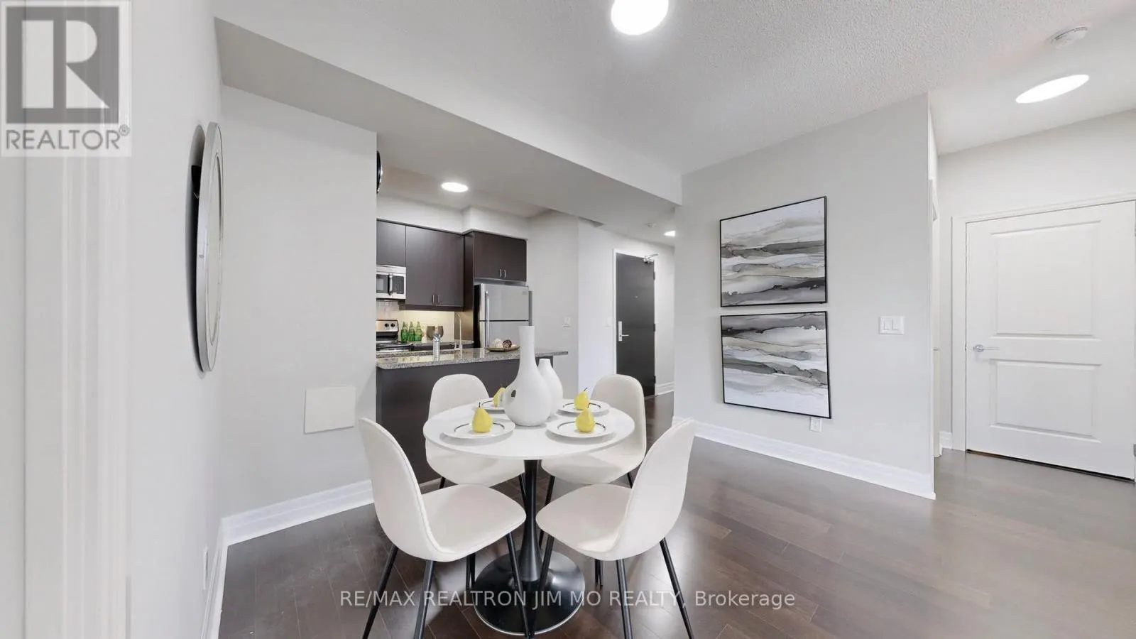 416 - 8110 BIRCHMOUNT ROAD