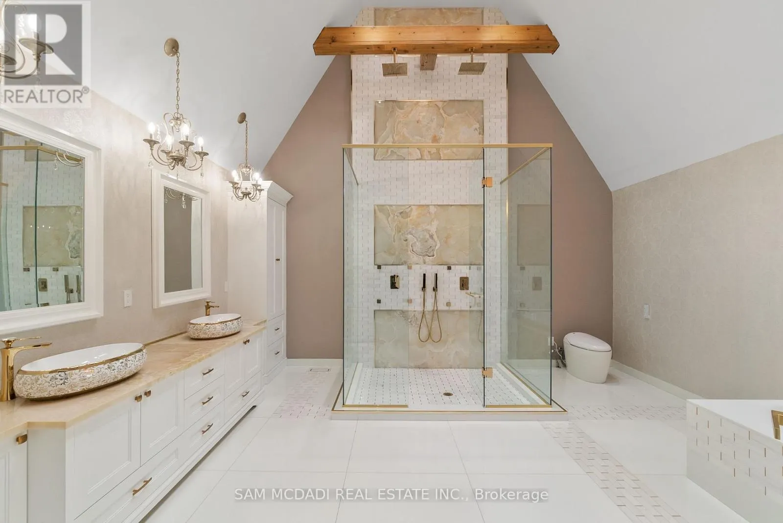 15 GLENVIEW HEIGHTS LANE