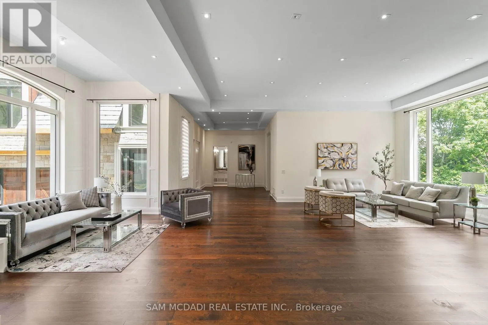 15 GLENVIEW HEIGHTS LANE