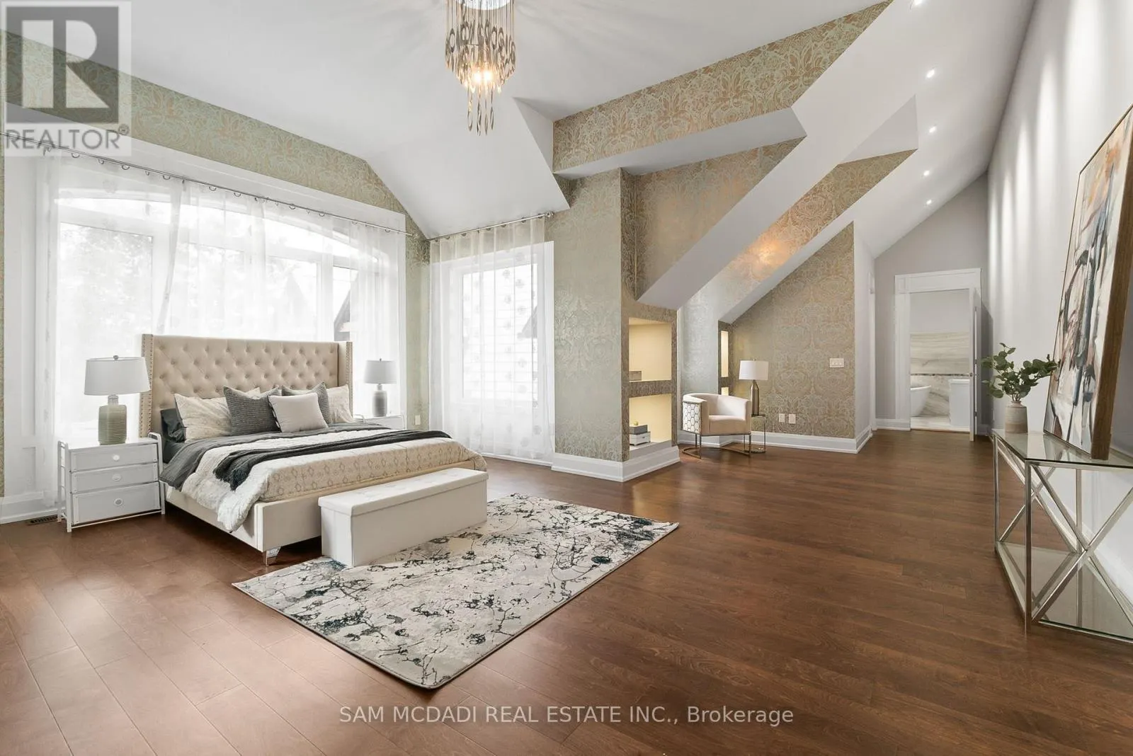 15 GLENVIEW HEIGHTS LANE