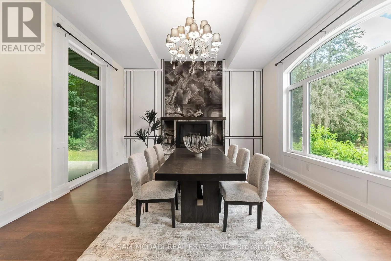 15 GLENVIEW HEIGHTS LANE