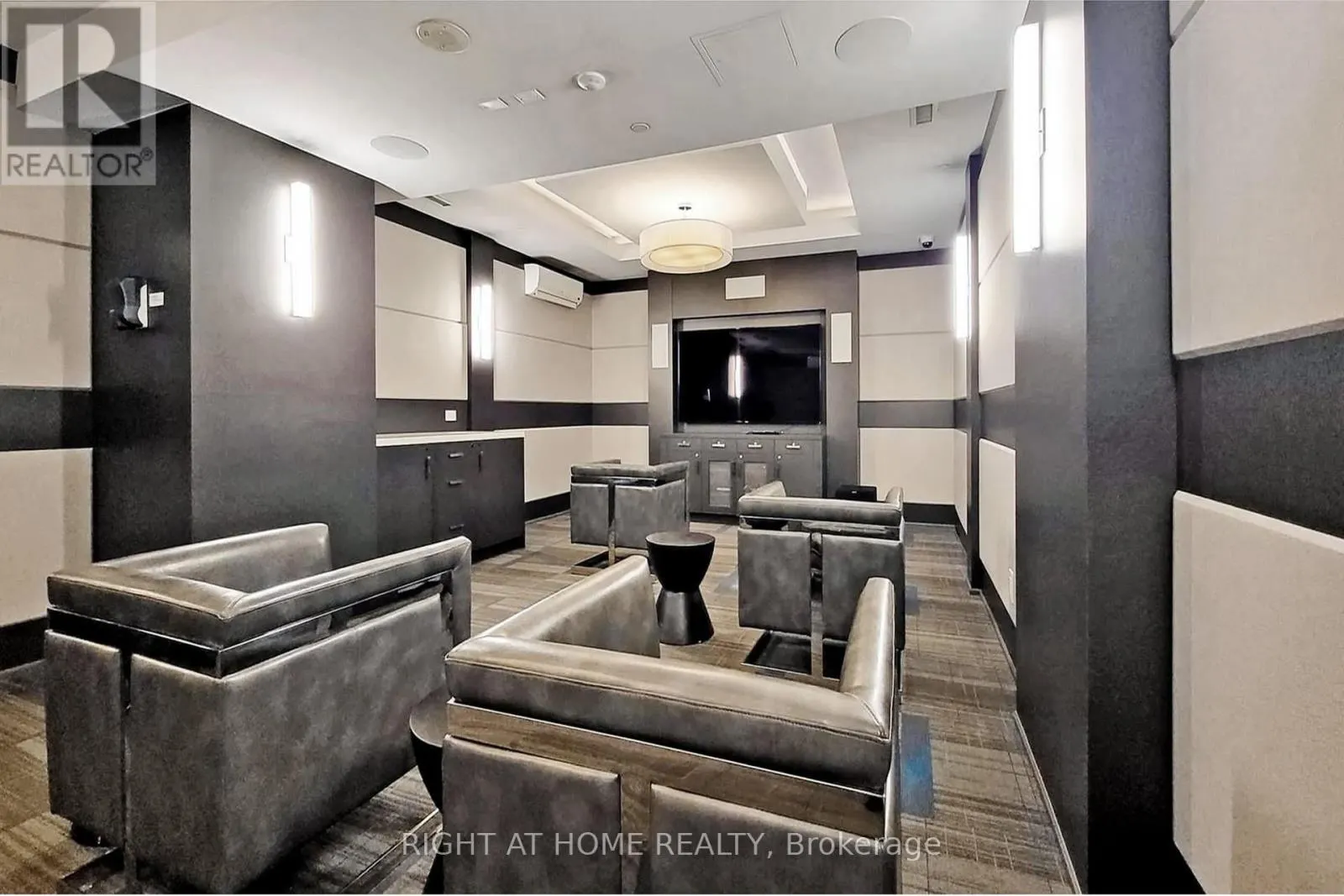 720 - 3600 HWY 7 ROAD