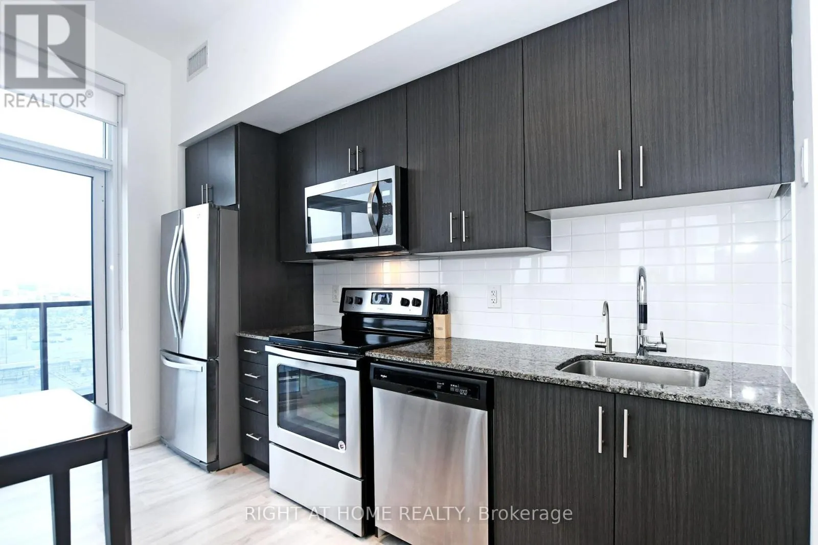 720 - 3600 HWY 7 ROAD