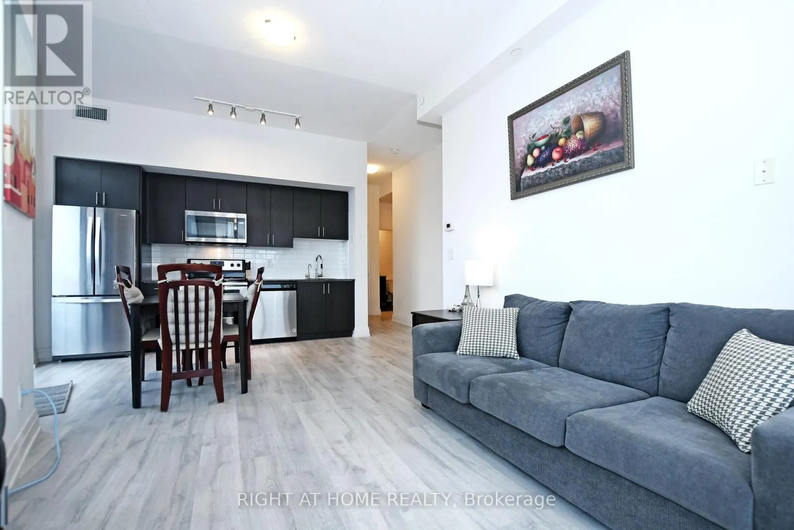 720 - 3600 HWY 7 ROAD