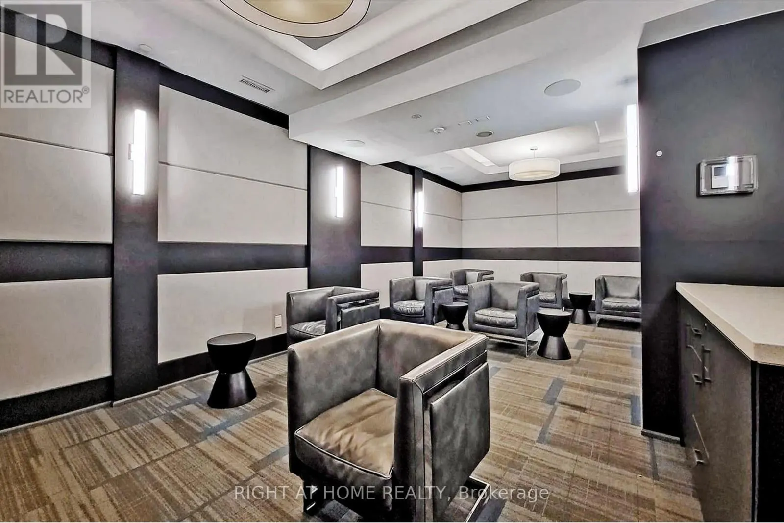 720 - 3600 HWY 7 ROAD