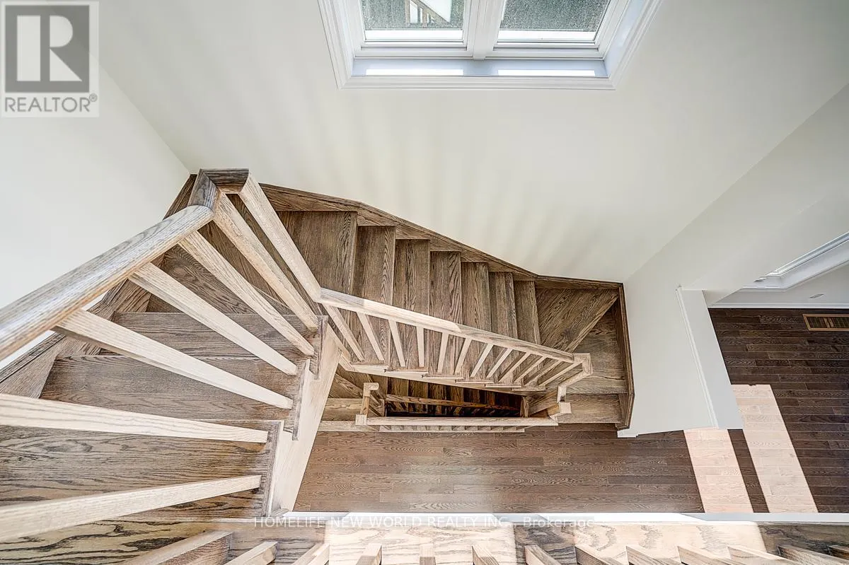 4 FREEMAN WILLIAMS STREET