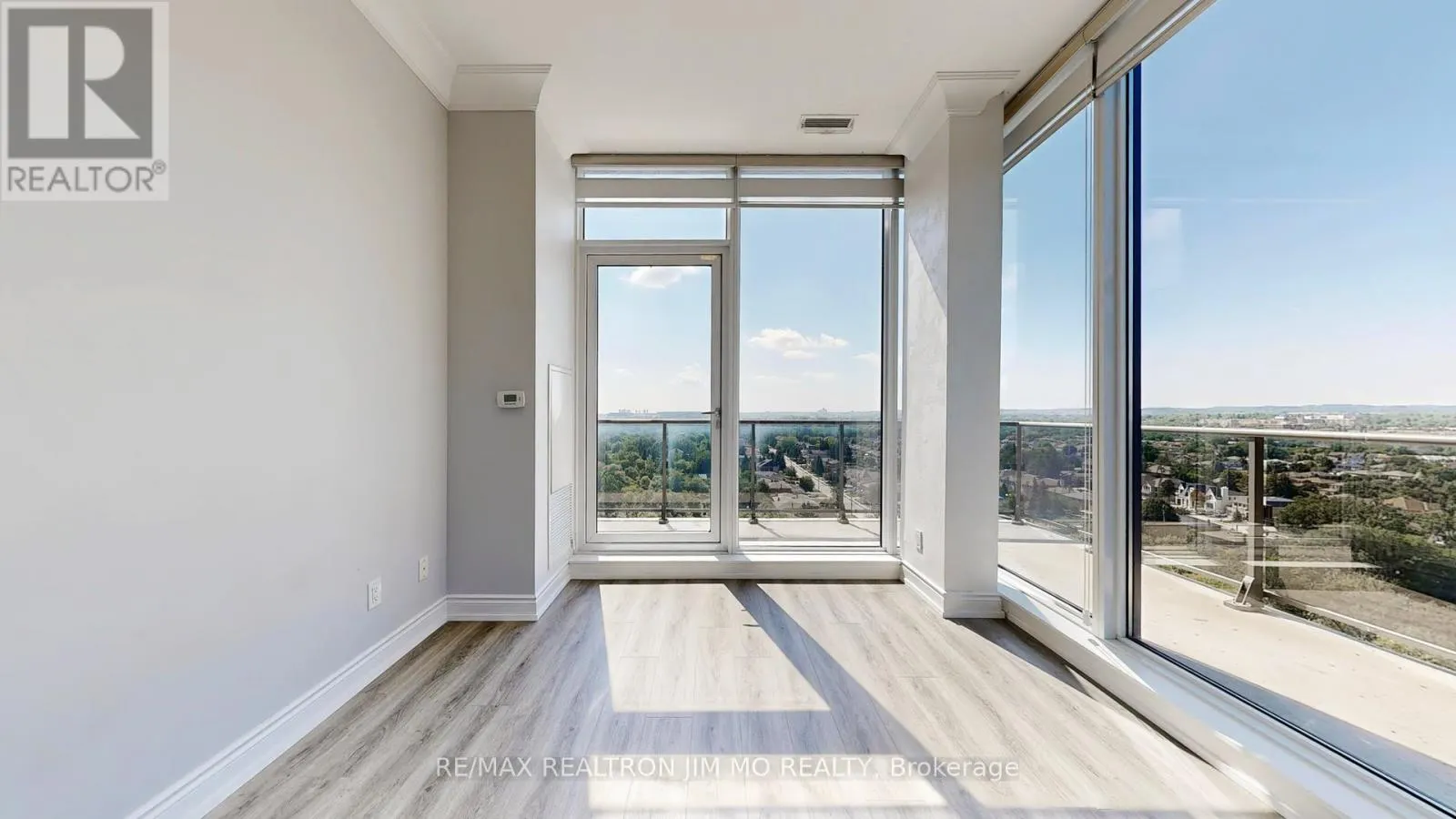 PH3 - 9600 YONGE STREET