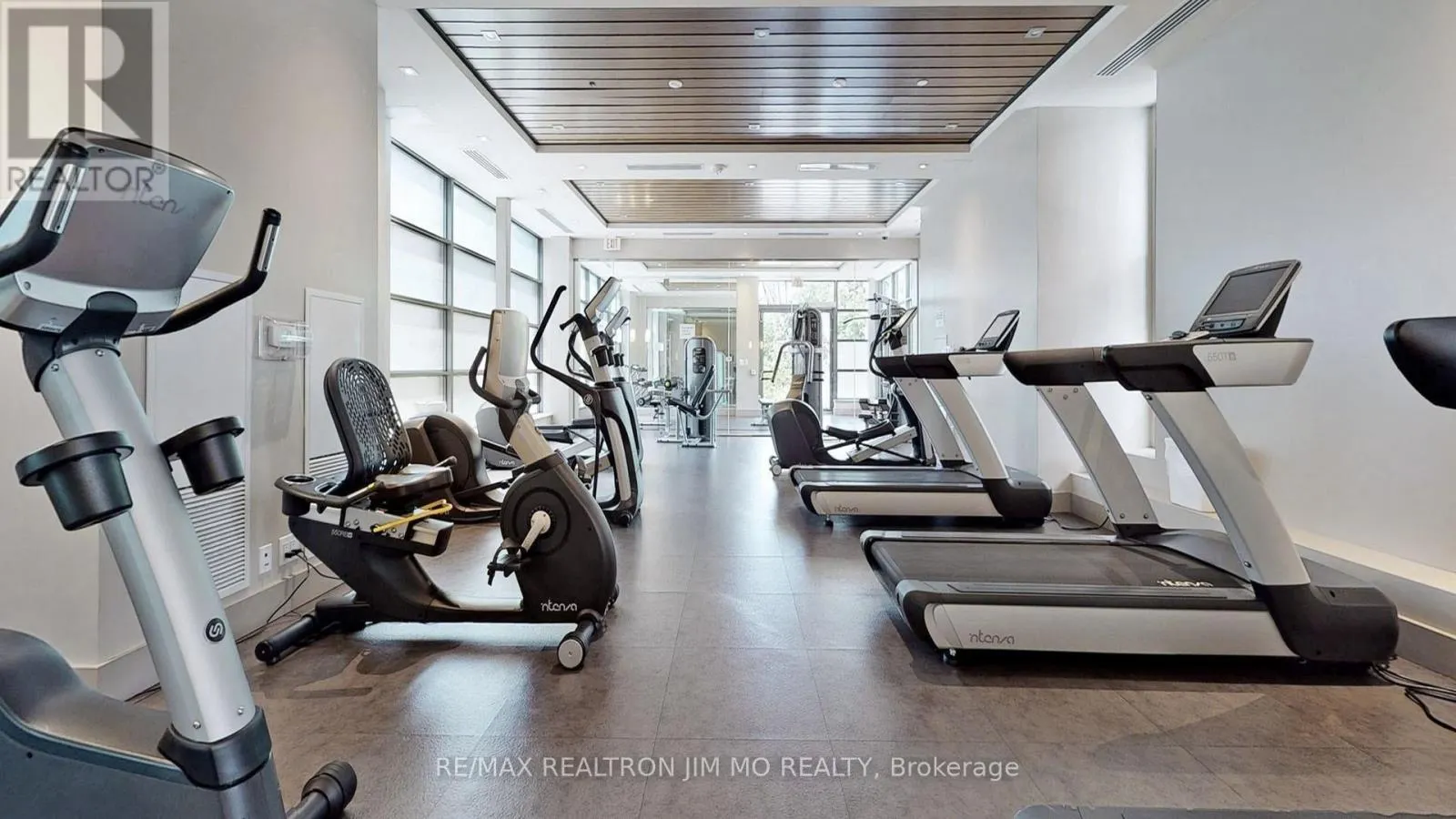 PH3 - 9600 YONGE STREET