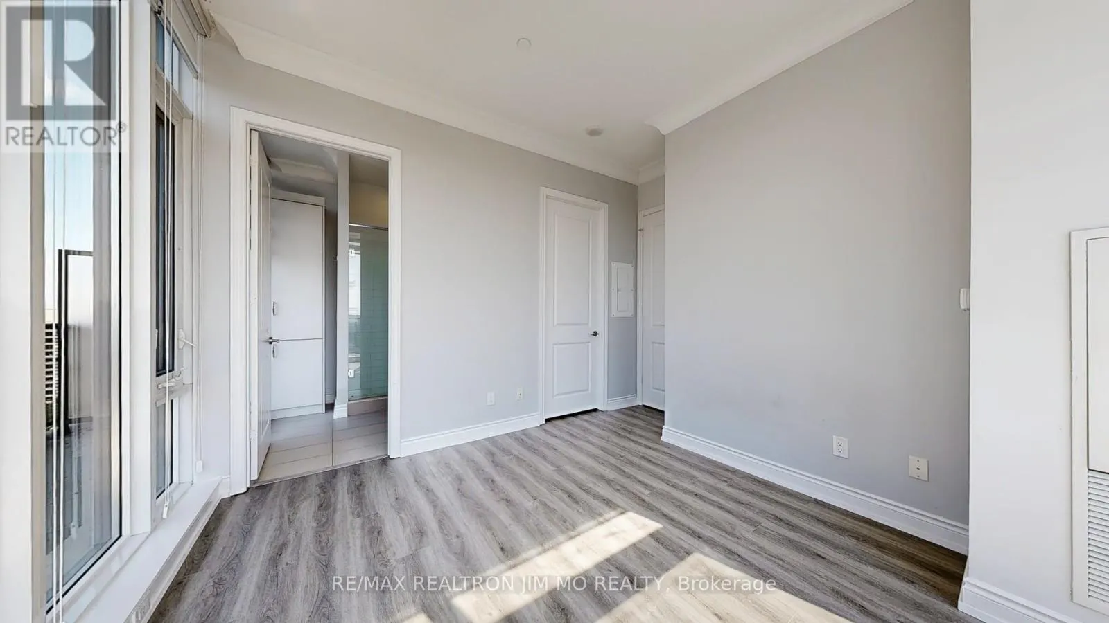 PH3 - 9600 YONGE STREET