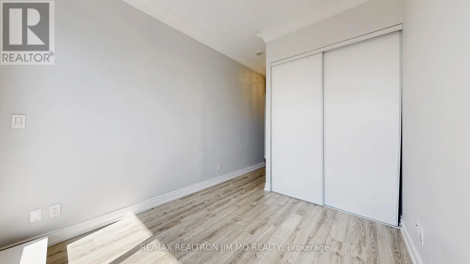 PH3 - 9600 YONGE STREET