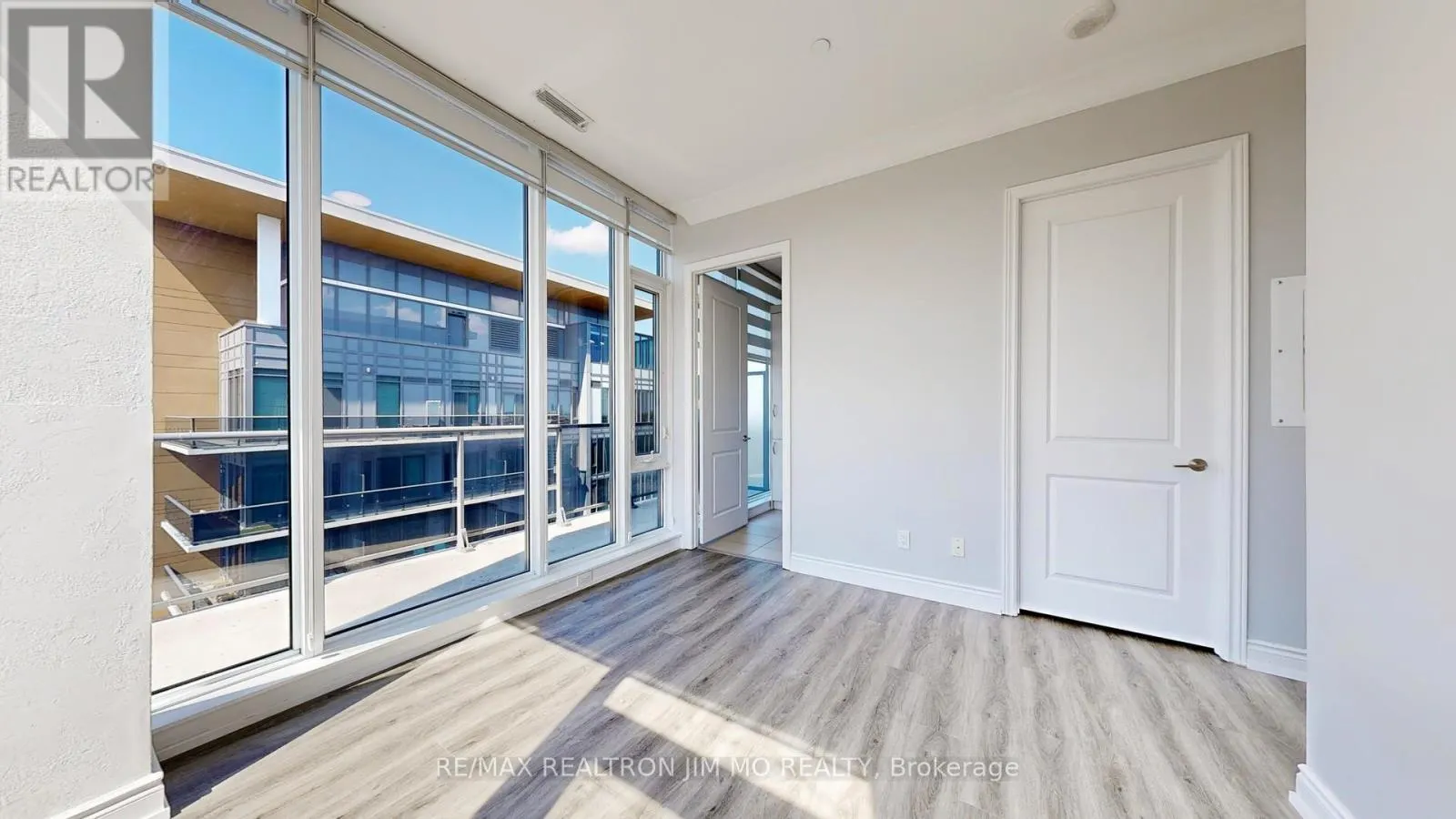 PH3 - 9600 YONGE STREET