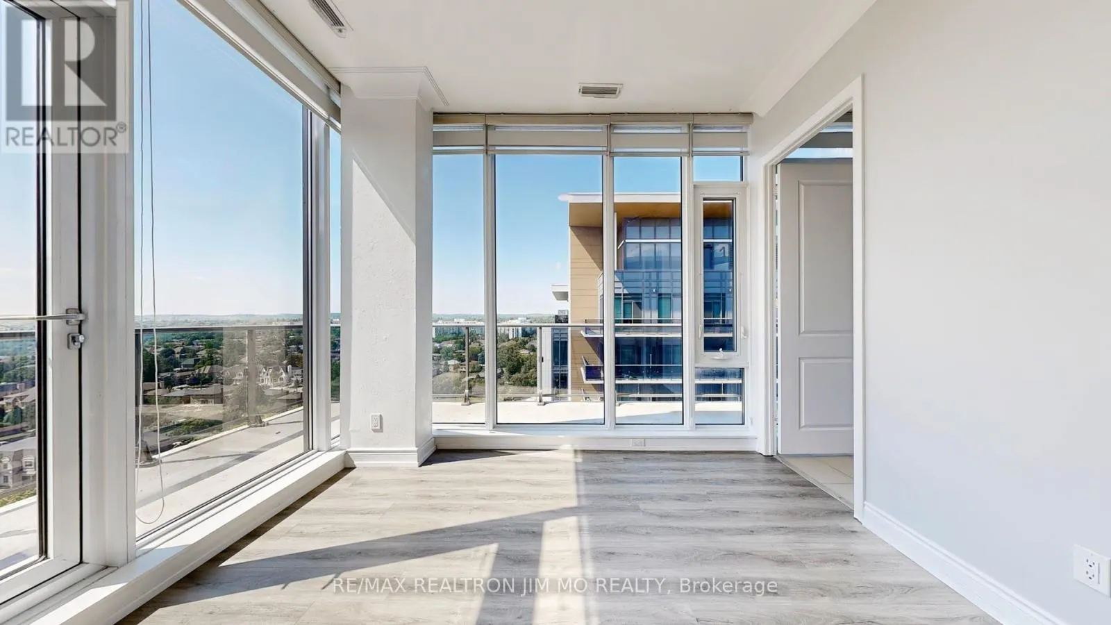 PH3 - 9600 YONGE STREET