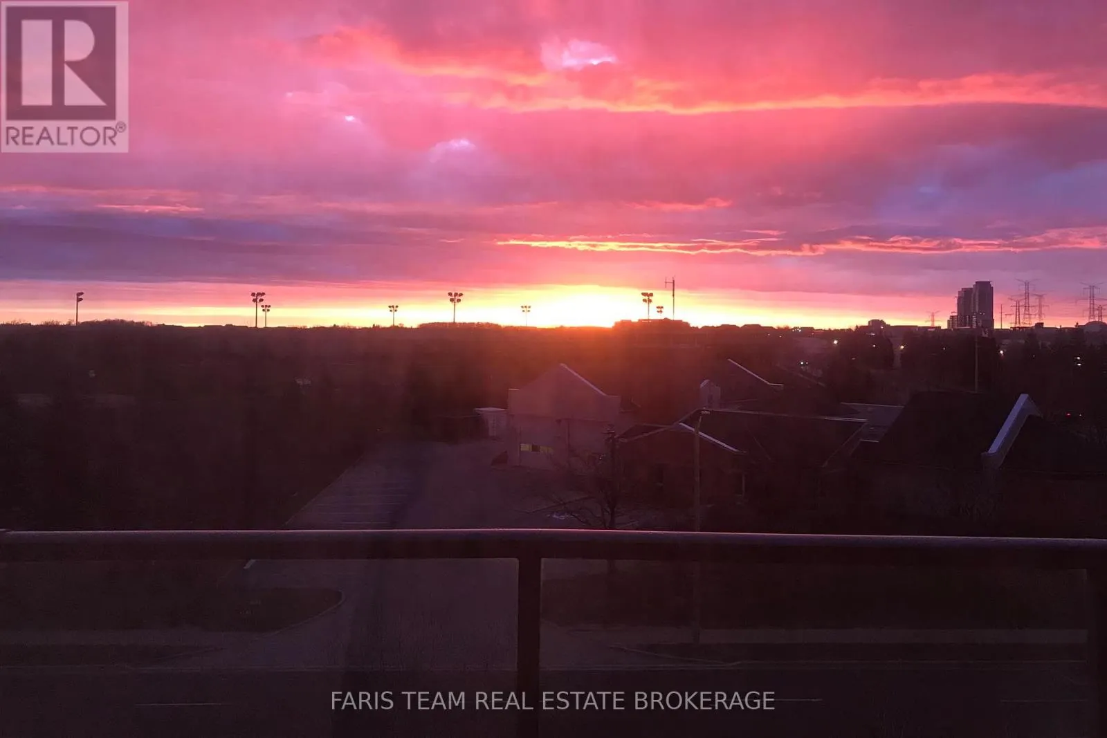 407 - 11 ONEIDA CRESCENT