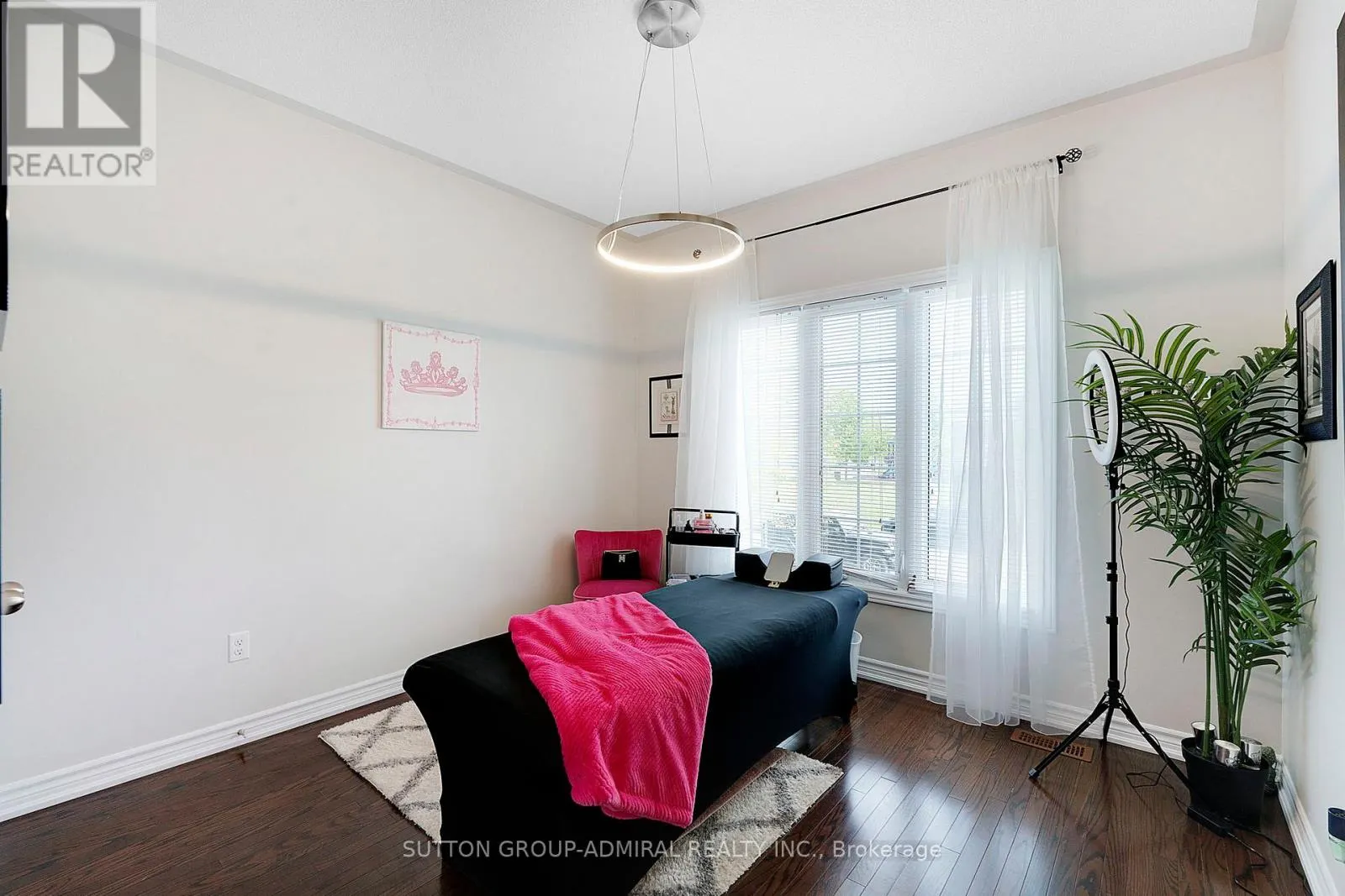 26 SUMMIT RIDGE DRIVE