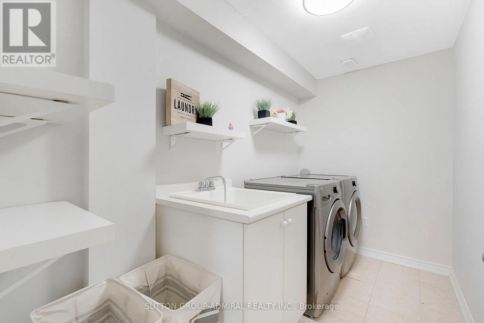 26 SUMMIT RIDGE DRIVE