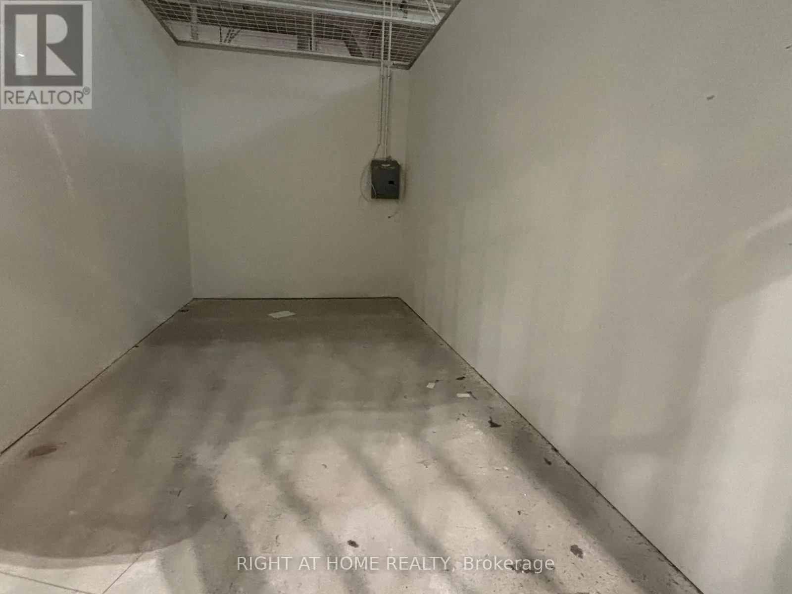 55 - 7181 YONGE STREET