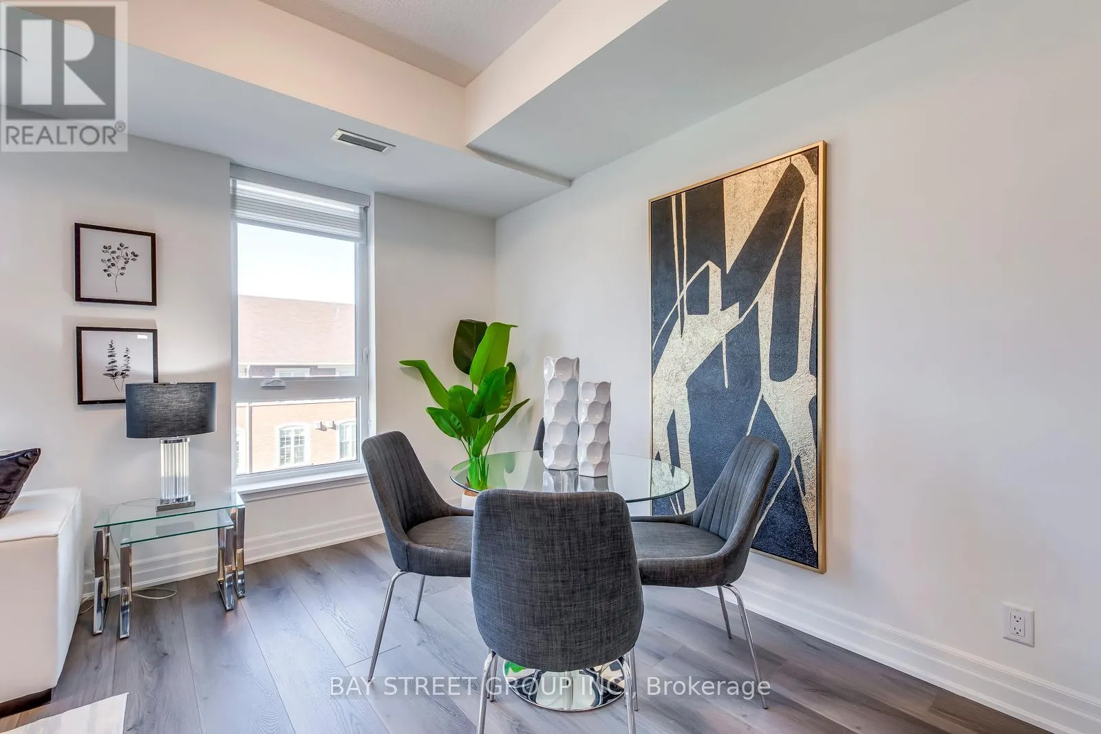 327 - 101 CATHEDRAL HIGH STREET