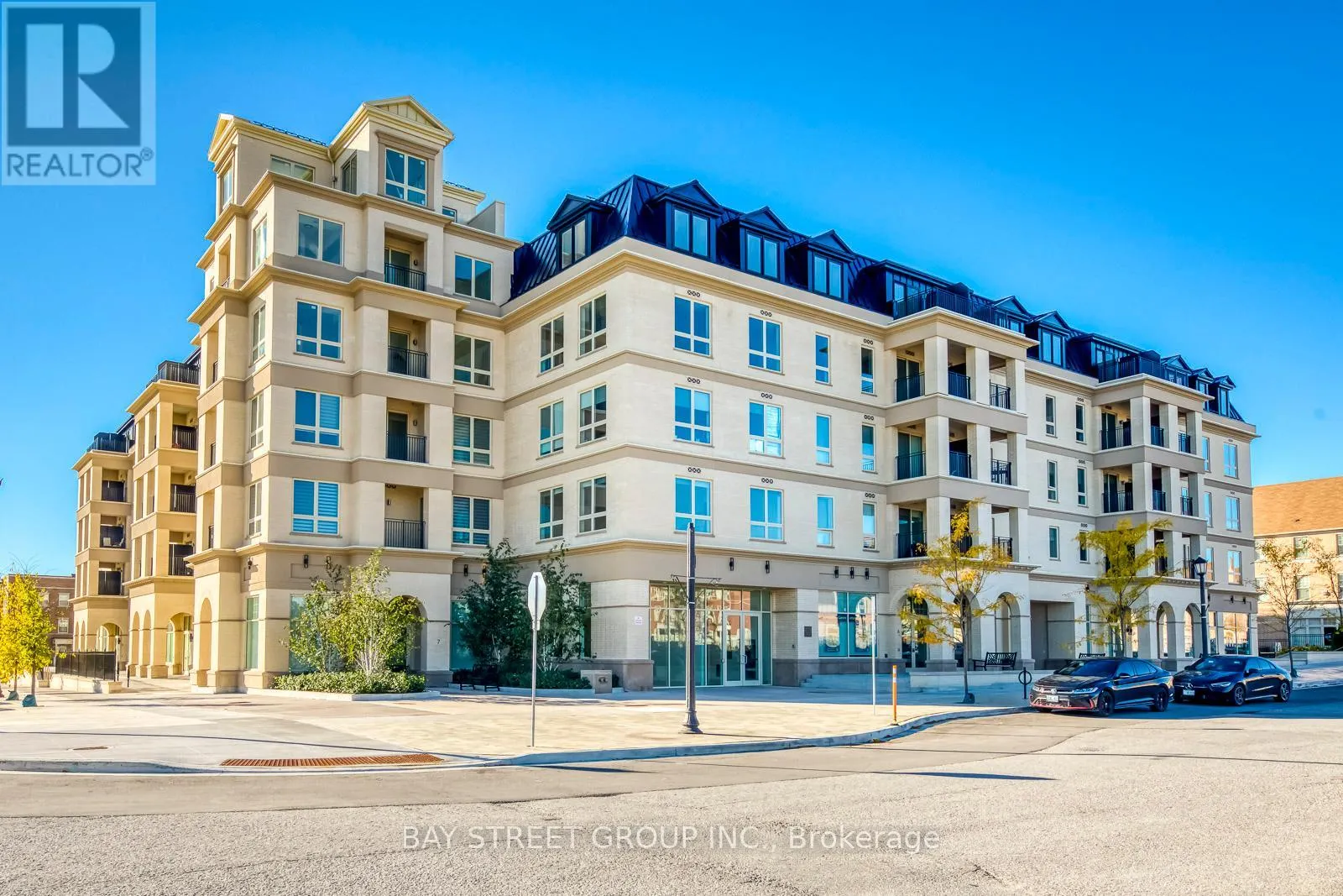 327 - 101 CATHEDRAL HIGH STREET