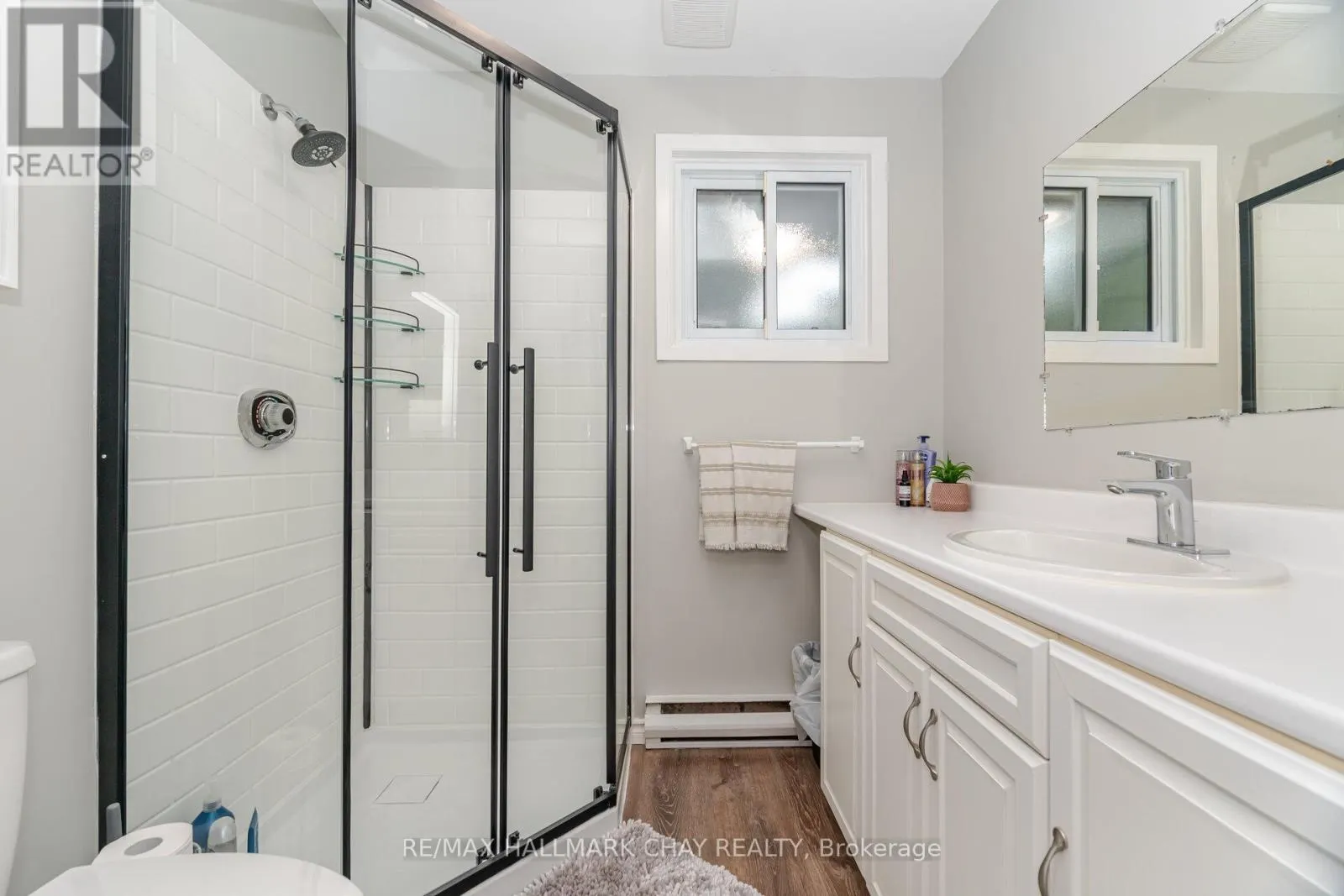 731 PINEGROVE AVENUE