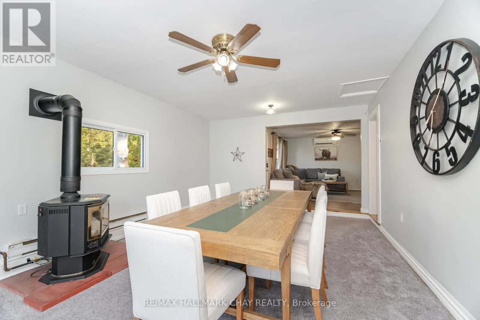 731 PINEGROVE AVENUE